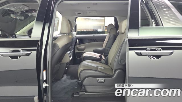 Kia Canival 2025 — photo 16