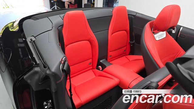 Mercedes-Benz SL-Class 2026 — photo 17