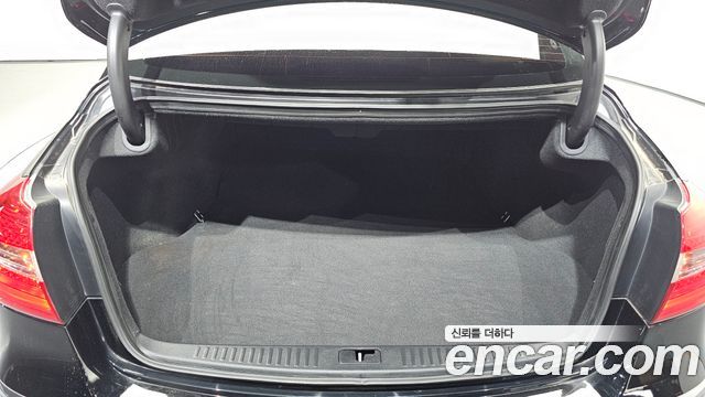 Hyundai Genesis 2014 — photo 26