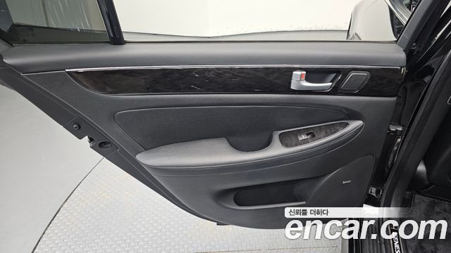 Hyundai Genesis 2014 — photo 15