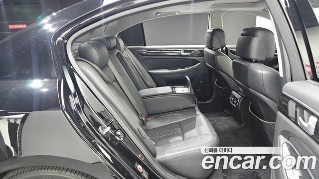 Hyundai Genesis 2014 — photo 27