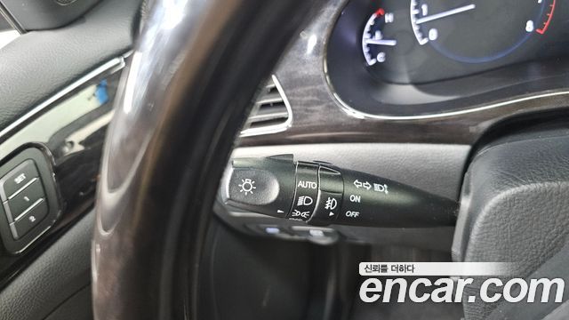 Hyundai Genesis 2014 — photo 28