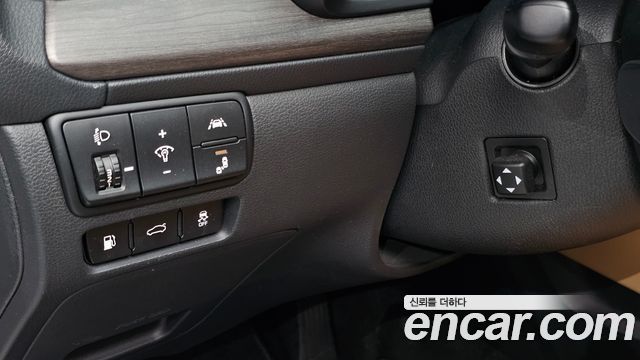 Kia K7 2020 — photo 13