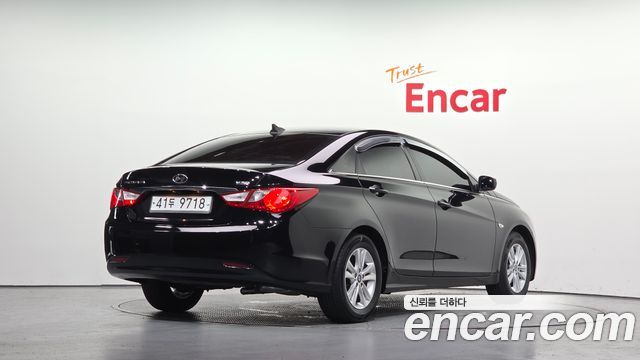 Hyundai Sonata 2011 — photo 2
