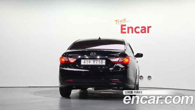 Hyundai Sonata 2011 — photo 4