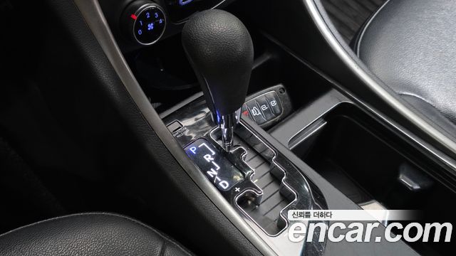 Hyundai Sonata 2011 — photo 9