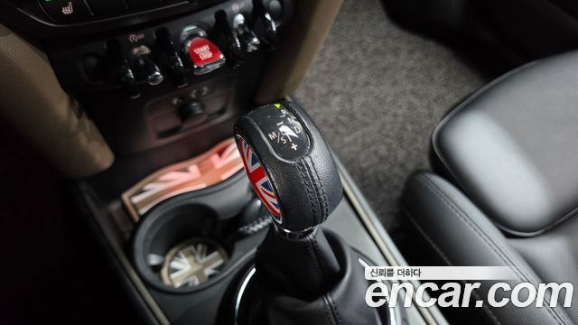 Mini Countryman 2018 — photo 9