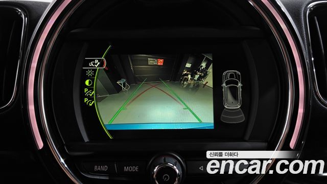 Mini Countryman 2018 — photo 15