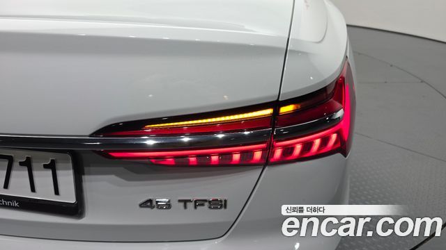 Audi A6 2021 — photo 9