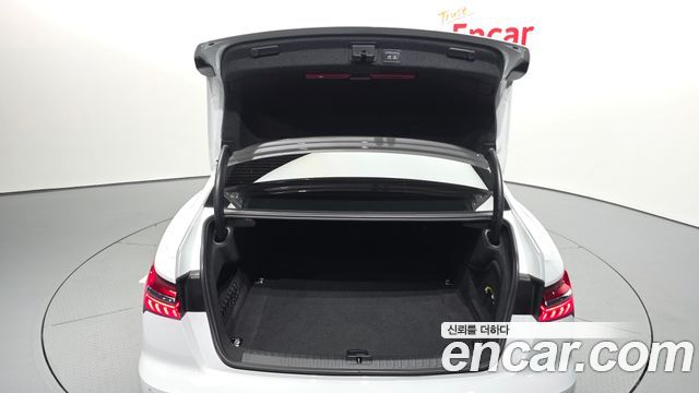 Audi A6 2021 — photo 27