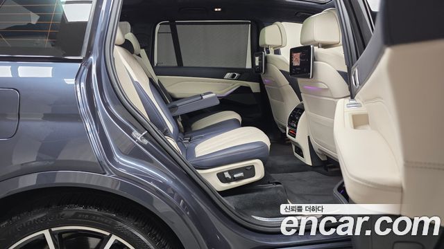 BMW X7 2019 — photo 17