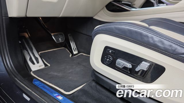 BMW X7 2019 — photo 20