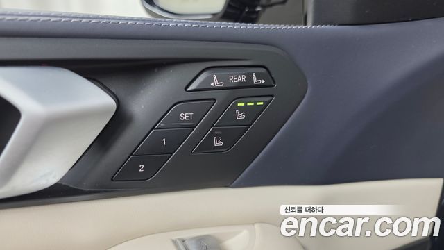 BMW X7 2019 — photo 24