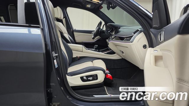 BMW X7 2019 — photo 16