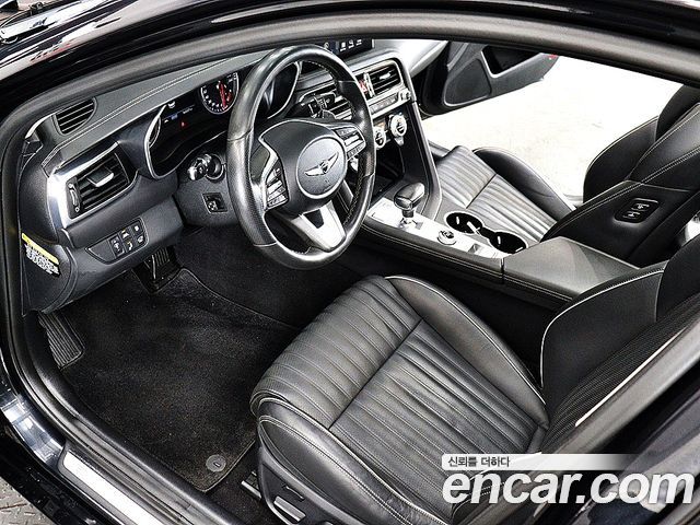 Genesis G70 2019 — photo 16