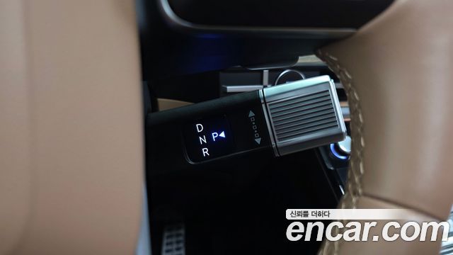 Hyundai Santafe 2024 — photo 12