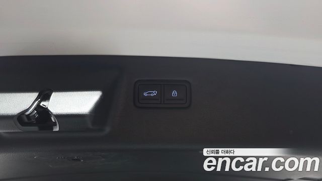 Hyundai Santafe 2024 — photo 33