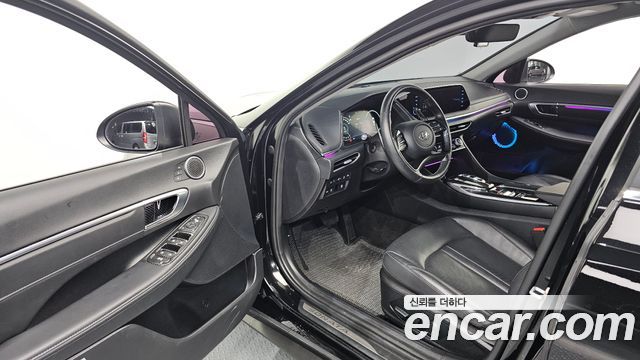 Hyundai Sonata 2021 — photo 13