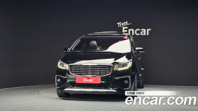Kia Canival 2019 — photo 3