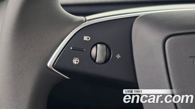 Tesla Model Y 2026 — photo 20