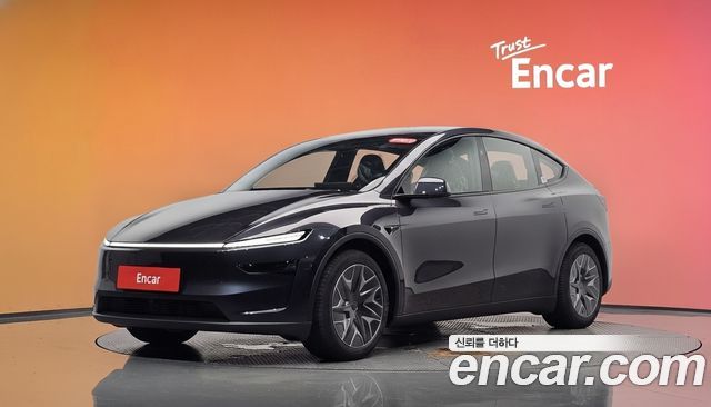Tesla Model Y 2026 — photo 1