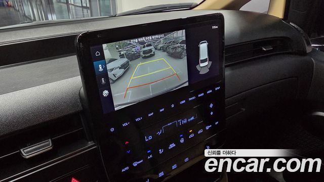 Hyundai Staria 2022 — photo 11