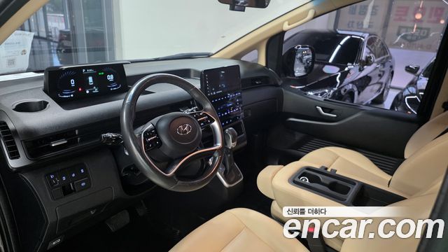 Hyundai Staria 2022 — photo 12