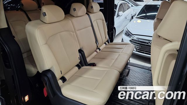 Hyundai Staria 2022 — photo 16