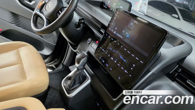 Hyundai Staria 2022 — photo 17