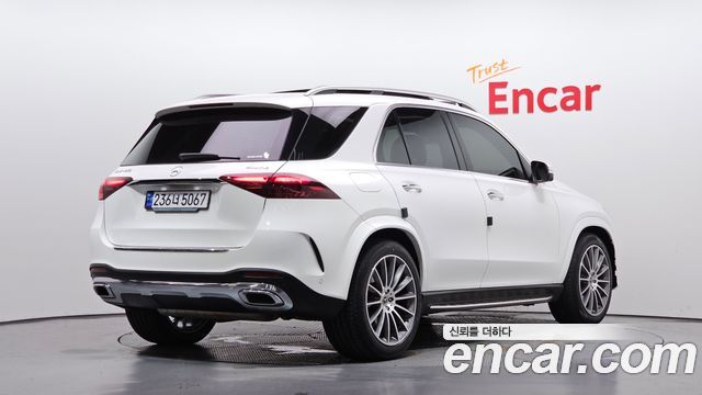 Mercedes-Benz GLE-Class 2023 — photo 2