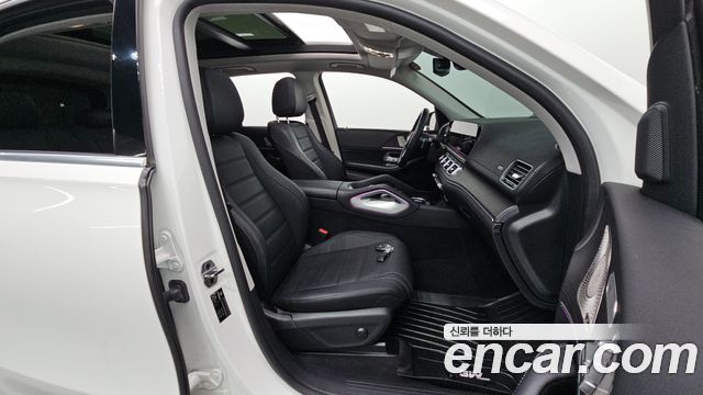 Mercedes-Benz GLE-Class 2023 — photo 18