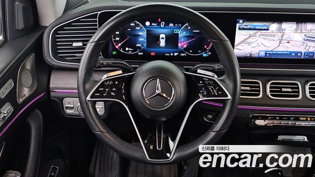 Mercedes-Benz GLE-Class 2023 — photo 19