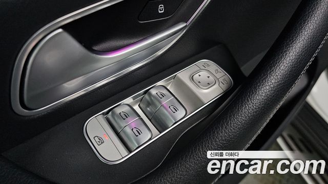 Mercedes-Benz GLE-Class 2023 — photo 25