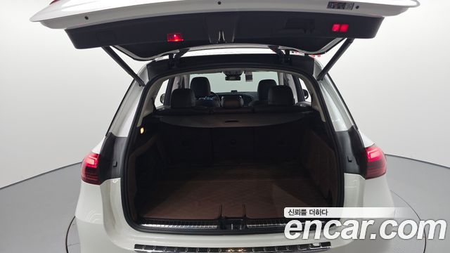 Mercedes-Benz GLE-Class 2023 — photo 26