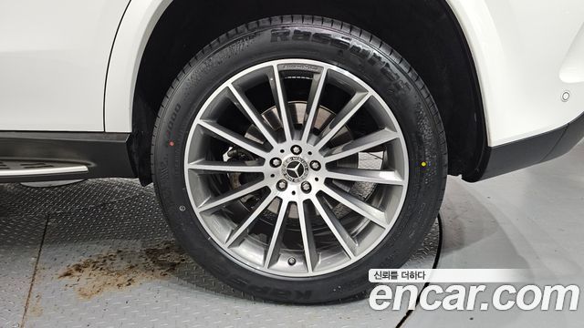 Mercedes-Benz GLE-Class 2023 — photo 7
