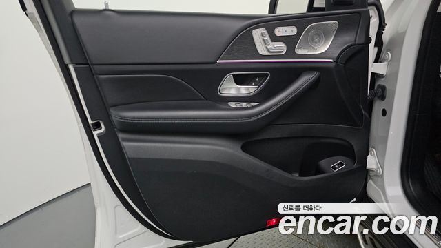 Mercedes-Benz GLE-Class 2023 — photo 14