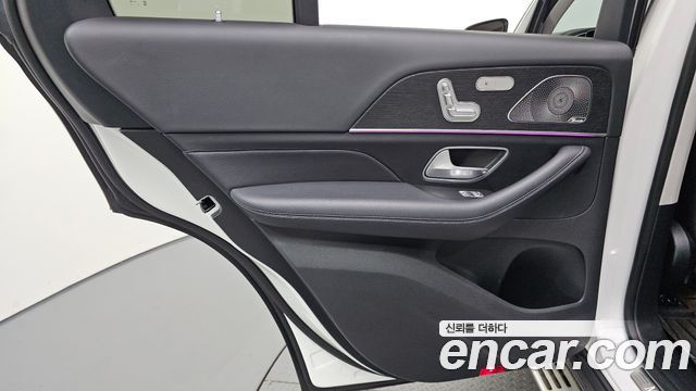 Mercedes-Benz GLE-Class 2023 — photo 15