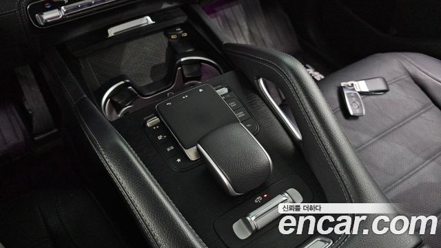 Mercedes-Benz GLE-Class 2023 — photo 34