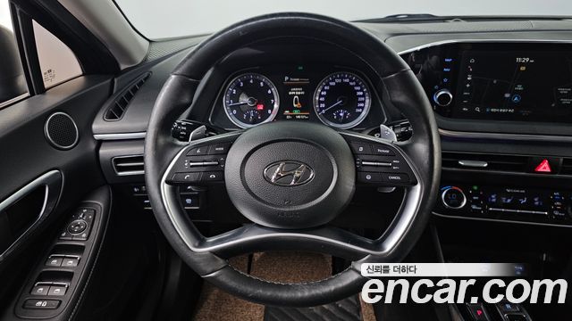 Hyundai Sonata 2022 — photo 16