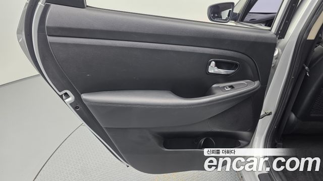 Kia Carens 2018 — photo 15