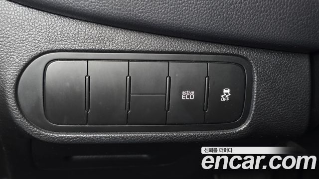 Kia Carens 2018 — photo 27