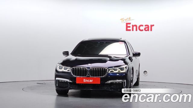 BMW 7-Series 2018 — photo 3