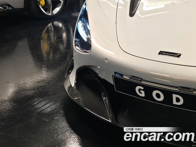 Mclaren 720S 2018 — photo 17