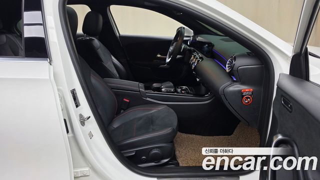 Mercedes-Benz A-Class 2022 — photo 16