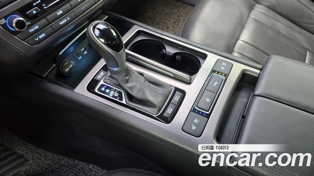 Hyundai Genesis 2016 — photo 12