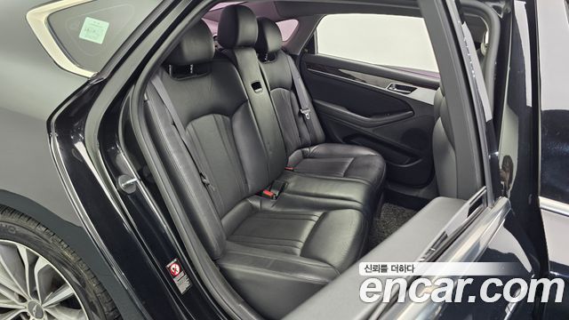 Hyundai Genesis 2016 — photo 17