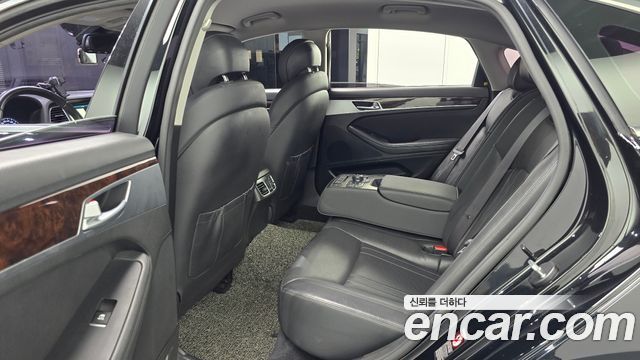 Hyundai Genesis 2016 — photo 18