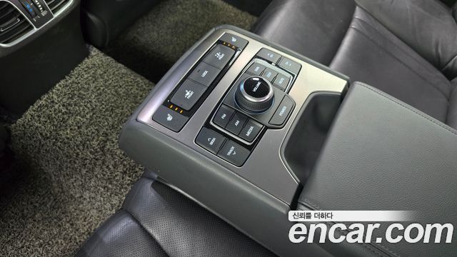 Hyundai Genesis 2016 — photo 23