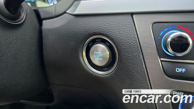 Hyundai Genesis 2016 — photo 26