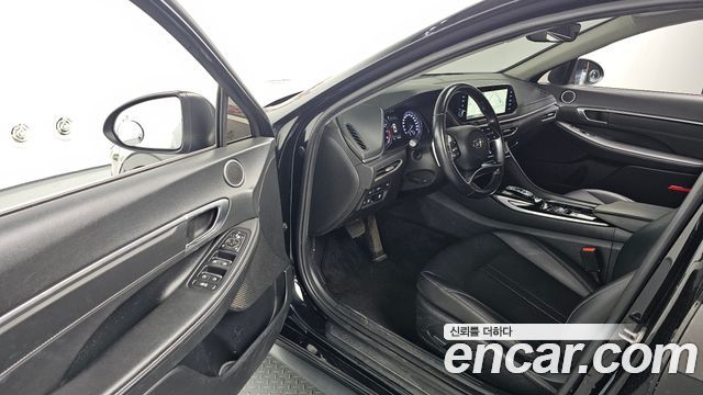 Hyundai Sonata 2023 — photo 13